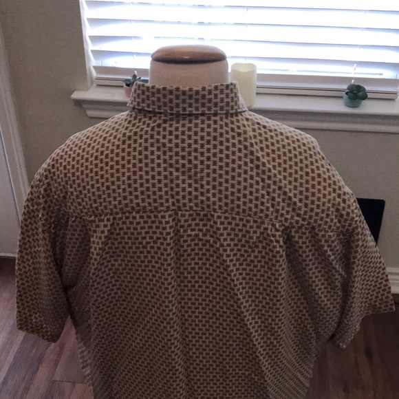 Good looking men’s button down shirt, comfy!! 😎 - Picture 3 of 3